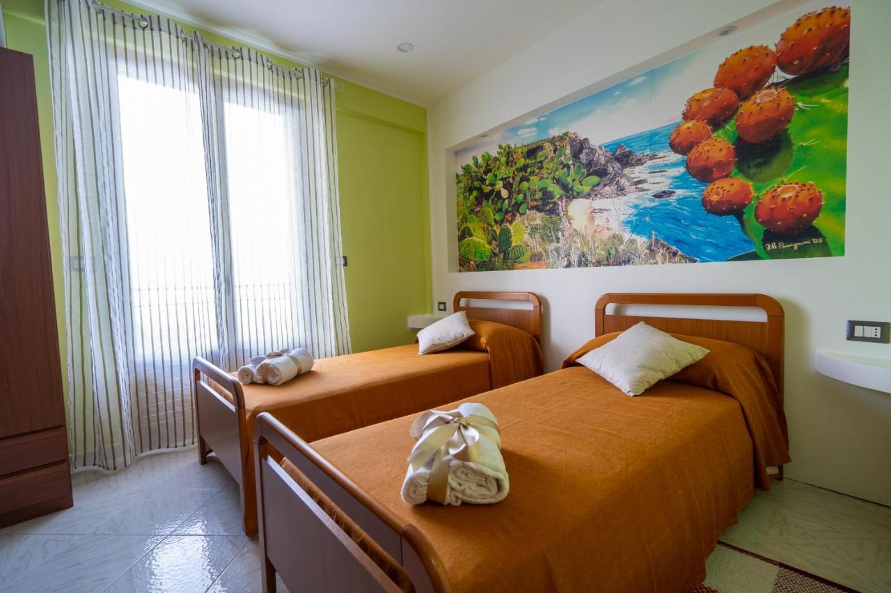Casa Vacanze Dell'Angelo San Mauro Castelverde Экстерьер фото